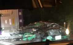 西貢貨車翻側壓扁綠的7人傷 的士司機昏迷送院搶救