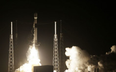 以色列发射首个探月器 SpaceX猎鹰火箭成功升空