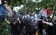 【上水衝突】警方指16位警員受傷 對民主派不提暴力衝擊表達失望