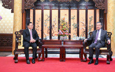 王毅會見東盟秘書長高金洪 冀雙方攜手建設亞洲現代