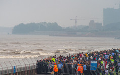 錢塘江大潮高兩米 近3年最壯觀