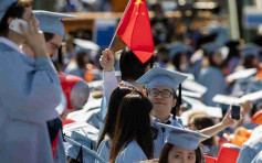 中國學生赴美簽證跌99% 分析指與中美關係交惡有關