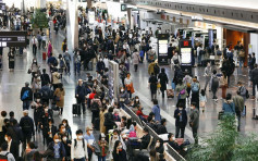 东京都增391宗确诊 3连假景点挤满人