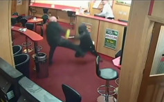 【片段】愛爾蘭83歲老翁徒手擊退三名持械劫犯