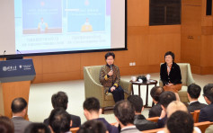 林鄭月娥到訪清華大學和中央美術學院 與學生分享交流