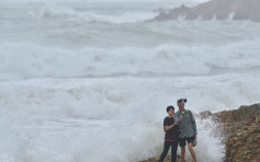 天文台除下所有气旋警报 料今日仍有狂风骤雨