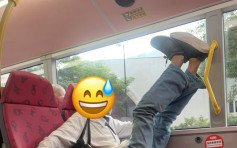 【維港會】巴士男舉腳過頭晾扶手 網民笑爆難度滿分