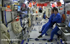 燈籠、春聯和餃子……中國太空人首次在太空跨年，年味十足