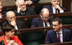 波兰女总理提请辞财长接任 执政党冀变动可应付未来三年的选举