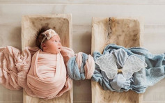 外國媽媽懷龍鳳胎兒子胎死腹中 攝影師打造紀念照片