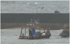 北韩渔船漂到日本 幸存渔民被质疑是间谍