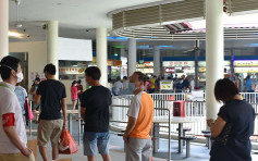 Omicron疫情｜新加坡明起收紧入境限制 停售「疫苗旅游走廊」机票和巴士票