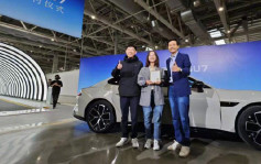 雷軍稱小米SU7獲逾10萬人落訂 揚言「中國必將誕生像Tesla一樣偉大公司」