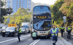 黃大仙龍翔道4車串燒釀6傷 現場交通一度擠塞