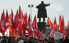 普京让步无效 俄万人上街抗议调高退休年龄