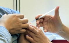 增13人接種疫苗後不適送院 39歲男打復必泰後失去知覺