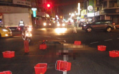 【有片】台男醉臥馬路 路人放籃子示警仍被輾斃 