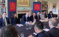 許正宇與英國高級官員會面促加強金融合作 分享香港金融業機遇