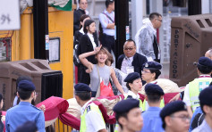 【国庆68周年】金紫荆广场外示威者争执 36岁保安受伤