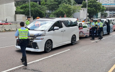 太子道东四车串烧3人伤 现时交通繁忙