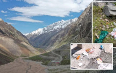 新疆游客激增遍地垃圾 官员呻月薪5000元请不到清洁工     