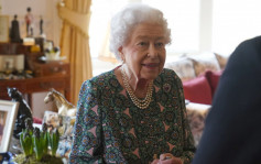美八卦網站指英女皇去世 英國官員闢謠仍拒撤文