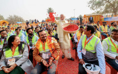 印度總理莫迪為受爭議神廟揭幕  分析指為選票 穆斯林憂爆宗教衝突