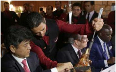 巴西爆出「黑心肉」醜聞　總統特梅爾帶使節吃烤肉安撫