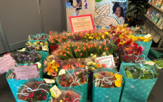 一批支持者送1000支花朵到瑪嘉烈 感謝醫護人員專業與努力