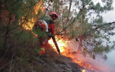 雲南玉溪山火連燒多天仍在蔓延 逾千消防多次馳援