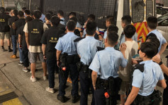 警深水埗反罪惡行動  拘12內地男女 涉非法入境逾期居留