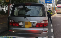 警九龙东打击停牌期间驾驶 35岁司机被捕