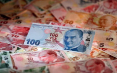 里拉暴跌逾40% 土耳其央行：有足夠儲備抵禦當前的貨幣危機