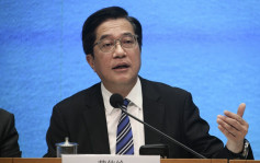 關稅戰｜美擬除牌中概股  黃偉綸：若有人衝擊香港金融市場穩定  定會迎頭痛擊