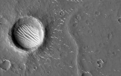 天問一號傳回火星拍攝高清影像