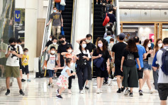 疫情│增7579宗个案多10人离世 香港仔工业学校宿舍疑现传播