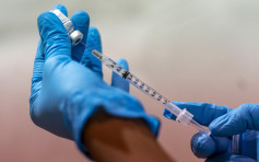 美70岁老翁接种疫苗后25分钟猝死 初步显示没任何过敏反应