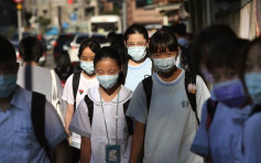台灣疫情趨緩本土零確診 周二起放寬戶外運動及拍照可除口罩