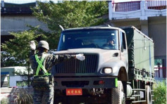 無良商人使計欺騙 台軍軍車險無胎用