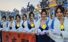 台南神庙举行神轿绕境　60名宫庙「爆乳礼生」抢镜如「夜总会选美现场」