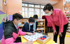 林鄭月娥訪深水埗特殊學校及幼稚園
