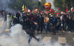 巴黎五一劳动节示威变暴力冲突 38人伤380人被捕