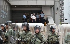传内地人秘密加入警队作增援 警务处：香港警察全是香港永久性居民