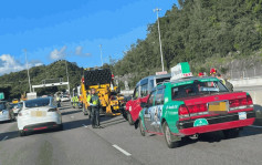 北大嶼山公路發生10車串燒車禍 現場交通一度擠塞 一的士司機胸口痛