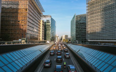 為減低廢氣排放 布魯塞爾籲市民截順風車上班