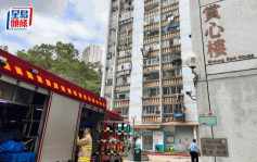 大围隆亨邨单位睡房起火 消防救熄