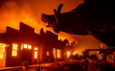 美国加州山火持续进入紧急状态 撤离18万居民