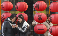 农历新年︱现代中国年轻人不喜欢春节传统习俗？  调查显示九成青年坚持要做这几件事……