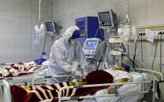 伊朗约1万名医护染新冠肺炎 确诊病例近13万