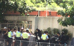【修例風波】網民發起荃灣踩單車抗議 2名男子被帶返警署調查